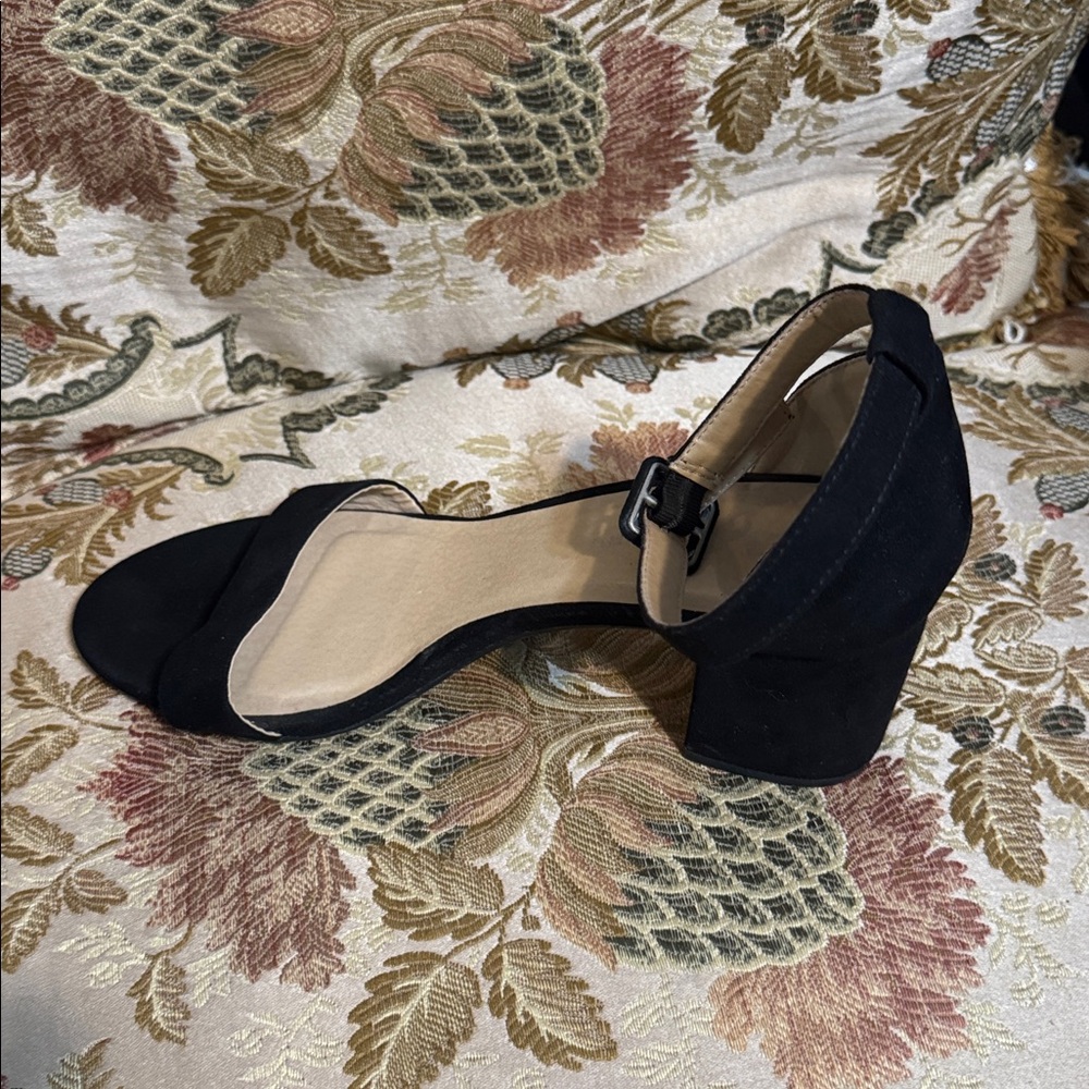 Elegant Black Women's Sandals